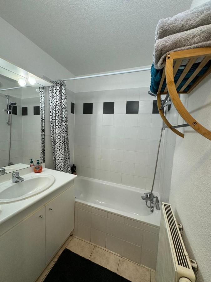 Appartement Calme Avec Balcon, A 4Km Du Centre, Parking, Wi-Fi, Netflix Gratuit Straatsburg Buitenkant foto