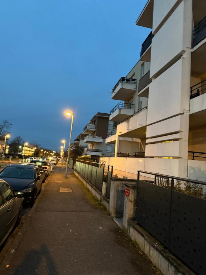 Appartement Calme Avec Balcon, A 4Km Du Centre, Parking, Wi-Fi, Netflix Gratuit Straatsburg Buitenkant foto