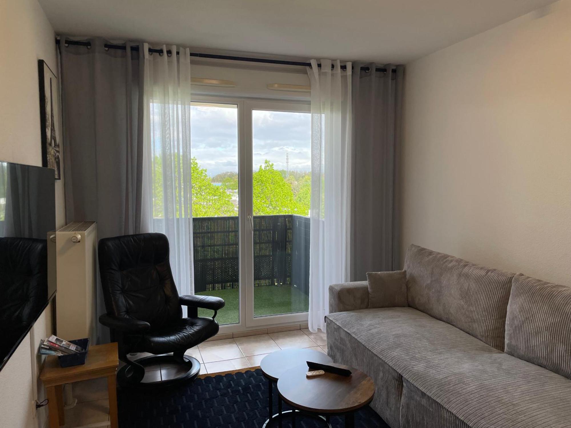 Appartement Calme Avec Balcon, A 4Km Du Centre, Parking, Wi-Fi, Netflix Gratuit Straatsburg Buitenkant foto